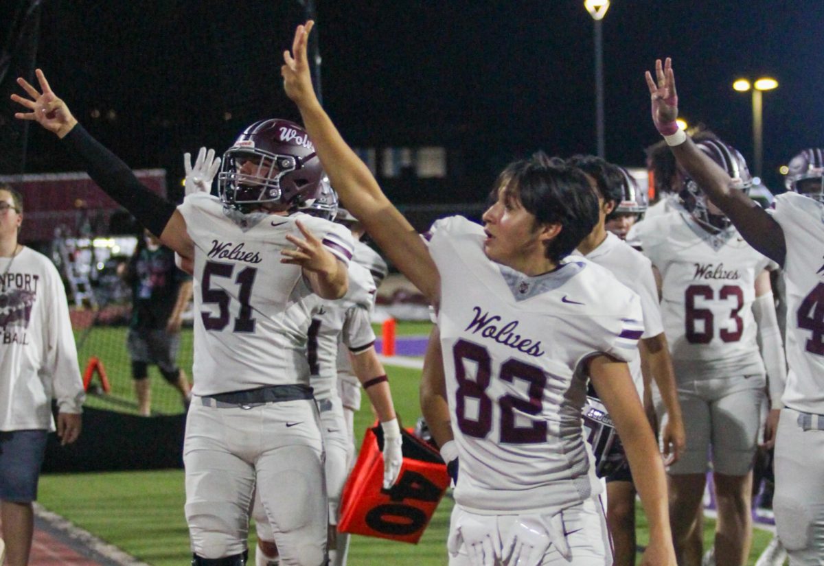 Wolves Triumph over Pieper, 47-44